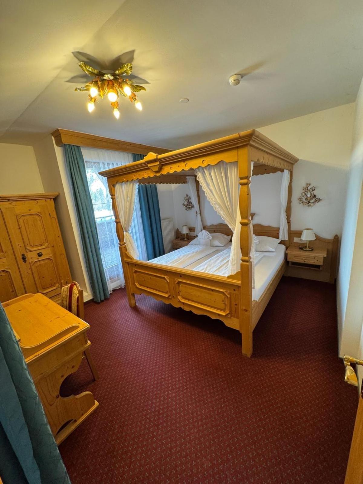 Tieflehner Hof Pitztalhaus Hotel Sankt Leonhard im Pitztal Eksteriør bilde